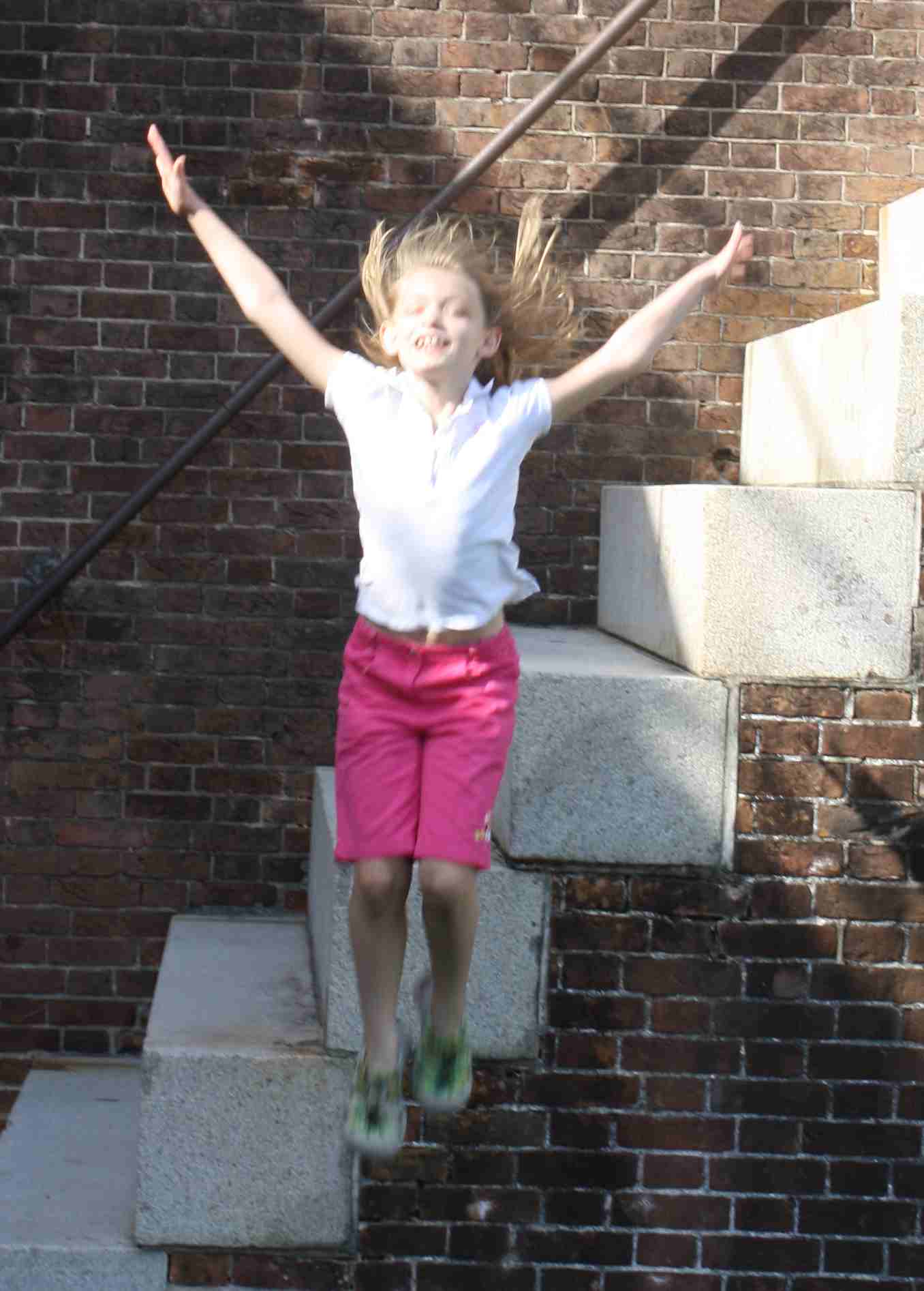 2012-03-20 cate jumps into springFort Morgan.jpg